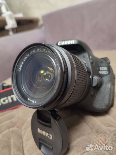 Зеркальный фотоаппарат canon 600d