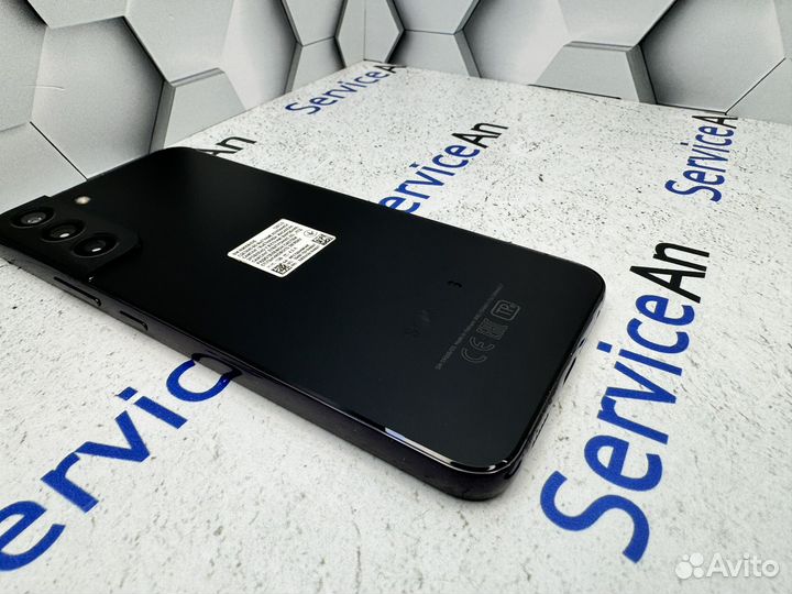 Samsung Galaxy S22+, 8/128 ГБ