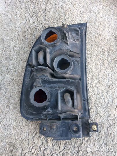 Фонарь задний правый