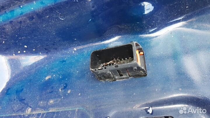 Дверь передняя правая Opel Zafira B