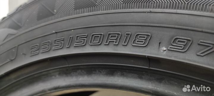 Dunlop Enasave RV504 235/50 R18