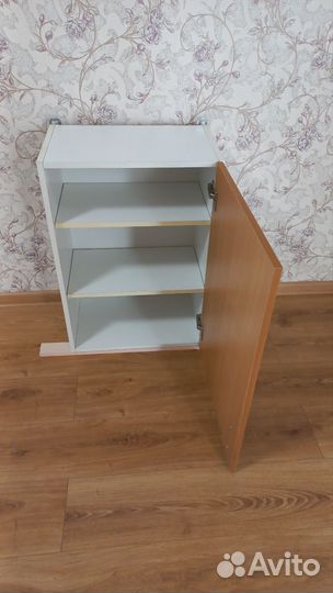 Шкафчик кухонный