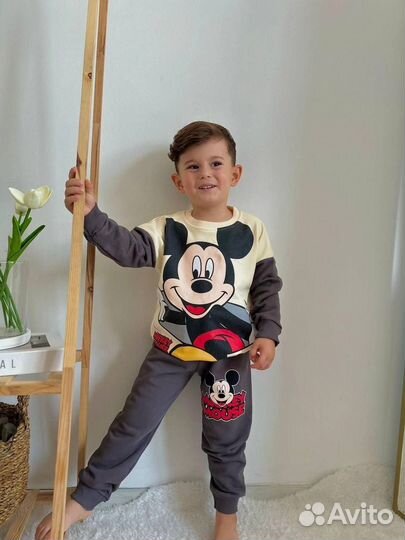 Костюм детский zara 104, 110