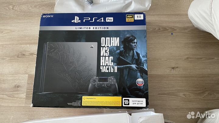 Упаковка и доки PS4 Pro The Last of Us Part Two