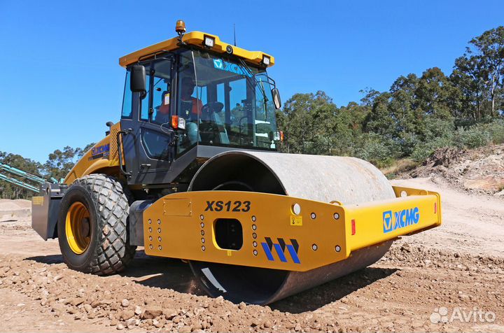 Дорожный каток XCMG XS123, 2023