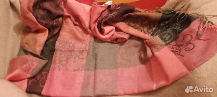 Палантин новый мягкий