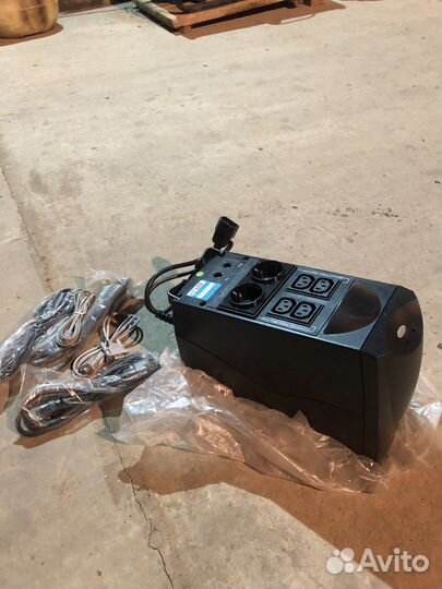 Источник бесперебойного питания Ippon BC pro600