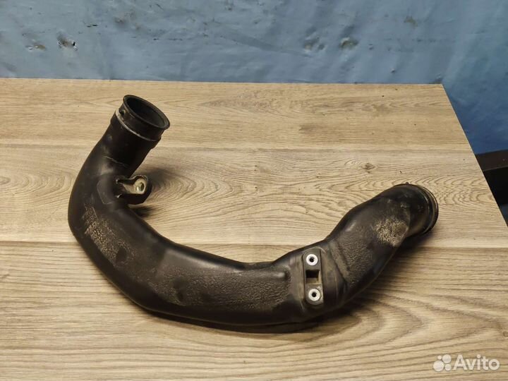 Патрубок турбины правый Toyota LC200 2016г