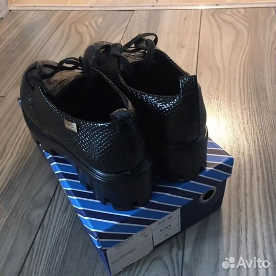 Полуботинки женские 37 размер новые