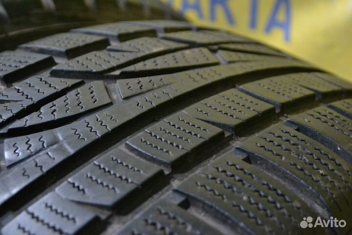 Hankook Winter I'Cept Evo 235/55 R17