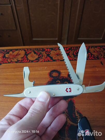 Victorinox pioneer alox