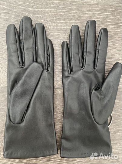 Перчатки