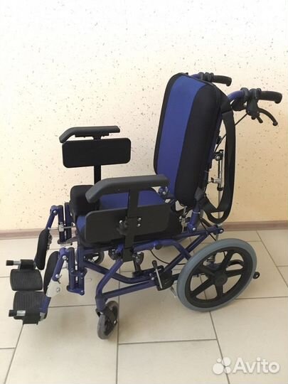 Кресло-коляска механическая