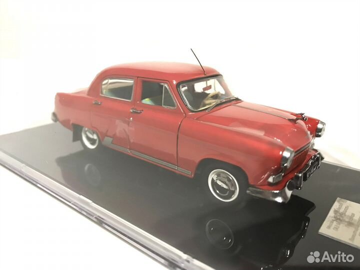 Волга газ-М21 2-я серия красный 1/43