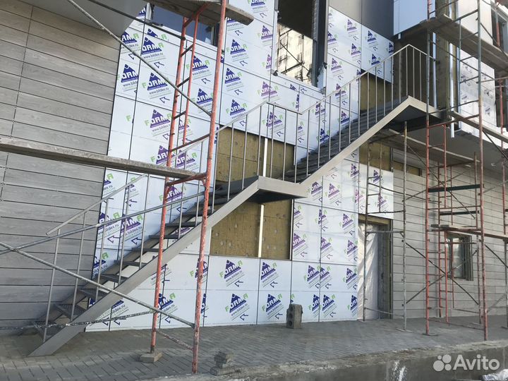 Лестницы, перила, ограждения