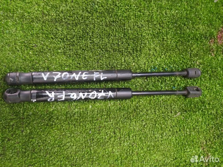 Амортизатор капота Volvo V70