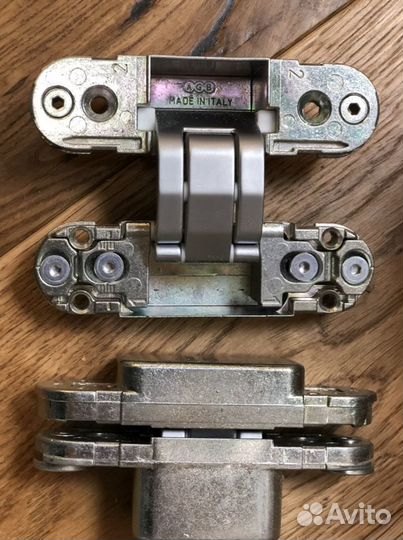 Дверь скрытой установки