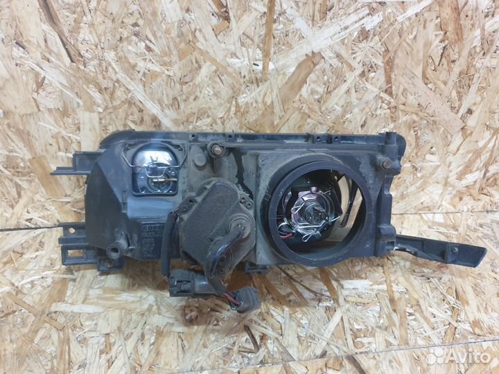 Фара Nissan Primera P10