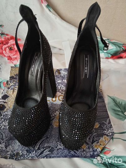 Босоножки женские 36 размер новые