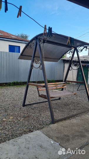 Садовые качели