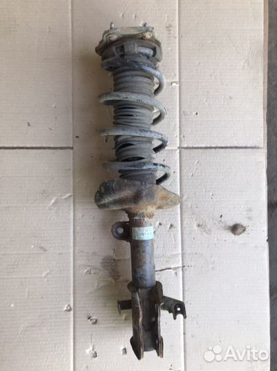 Стойка передняя правая Хонда CR-V3(771)