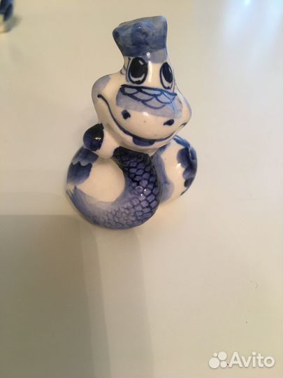 Фарфоровые статуэтки