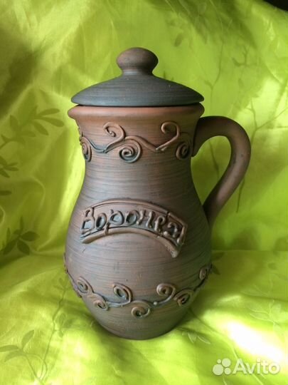 Глиняные кувшины и крынки