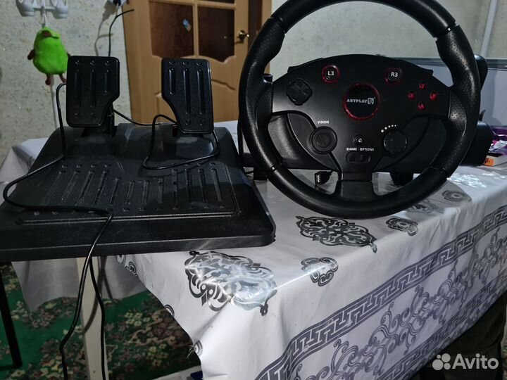 Игровой руль для ps4