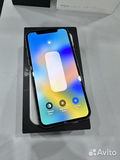 Белый хороший iPhone 11 Pro