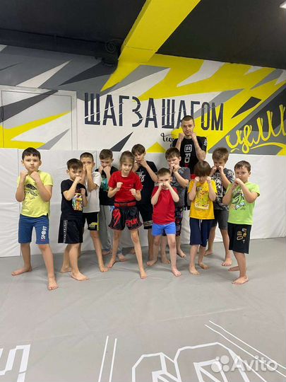 Тренер по боксу и рукопашному бою