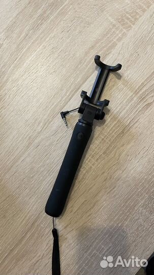 Монопод для селфи Xiaomi Mi Bluetooth Selfie Stick