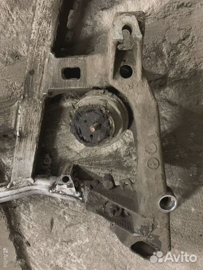 Подрамник передний BMW E39