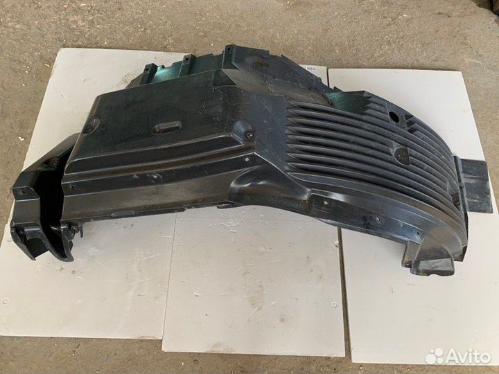 Крыло переднее переднее левое Man Tgx 18.440