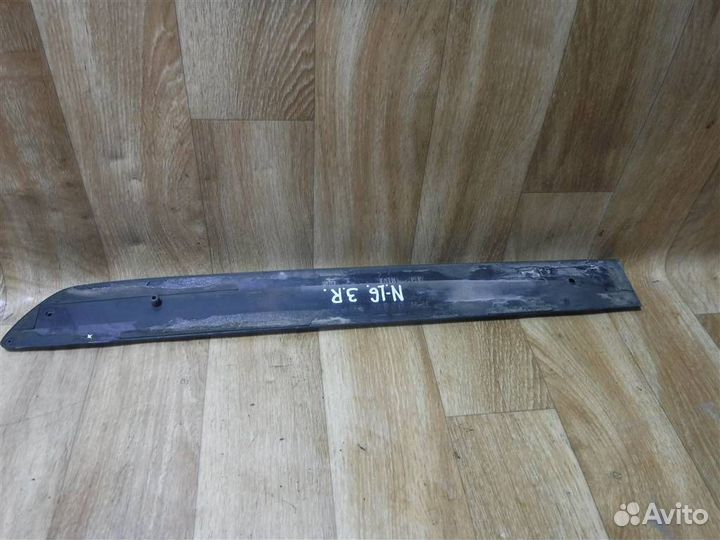 Молдинг двери задней правой Nissan Almera N16 200