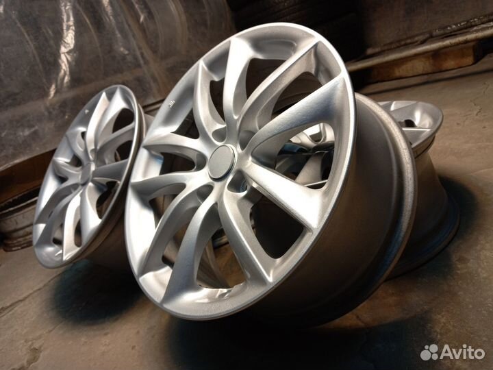 Оригинальные диски R17 Nissan 5 х 114.3