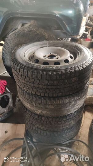 Dunlop Grandtrek PT2A 195/65 R15 и 195/65 R15