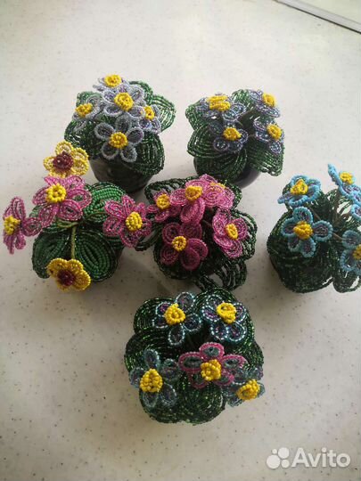 Цветы из бисера