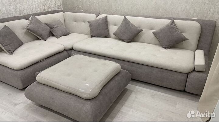 Пуф-журнальный стол от комплекта