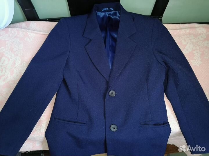 Пиджак (в отличном состоянии) 128