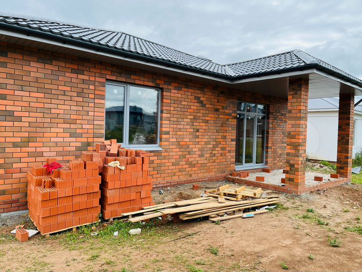 Коттедж 115 м² на участке 8 сот.