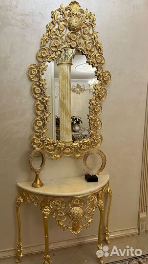 Консоль в прихожую