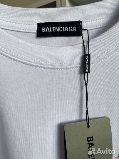 Футболка Balenciaga