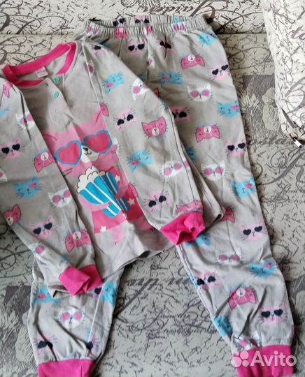 Пакет одежды на девочку 140