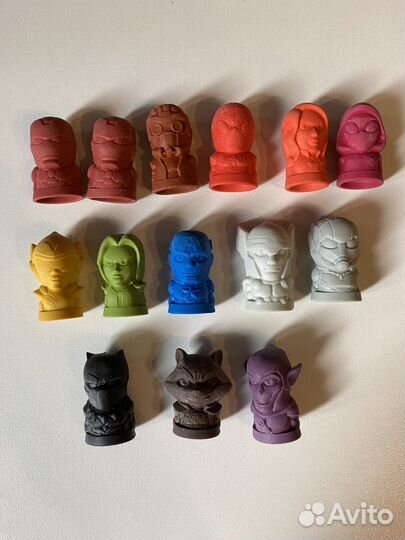 Фигурки киндер, мстители, скрепыши, бравлы