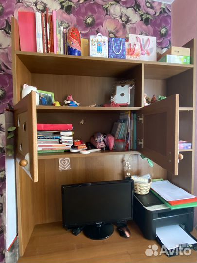 Письменный стол