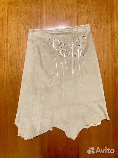 Кожаная юбка миди