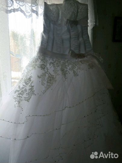 Платье свадебное