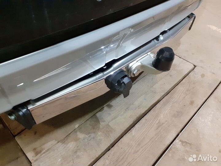 Фаркоп на Mitsubishi Outlander XL 2007-2012