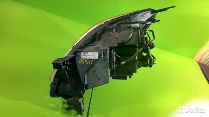 Фара правая для Honda CR-V2 2002-2006