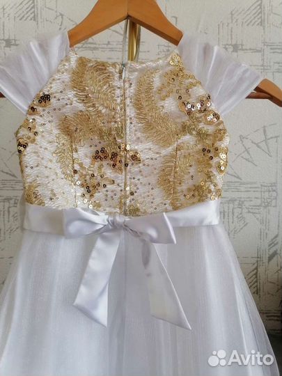 Платье нарядное